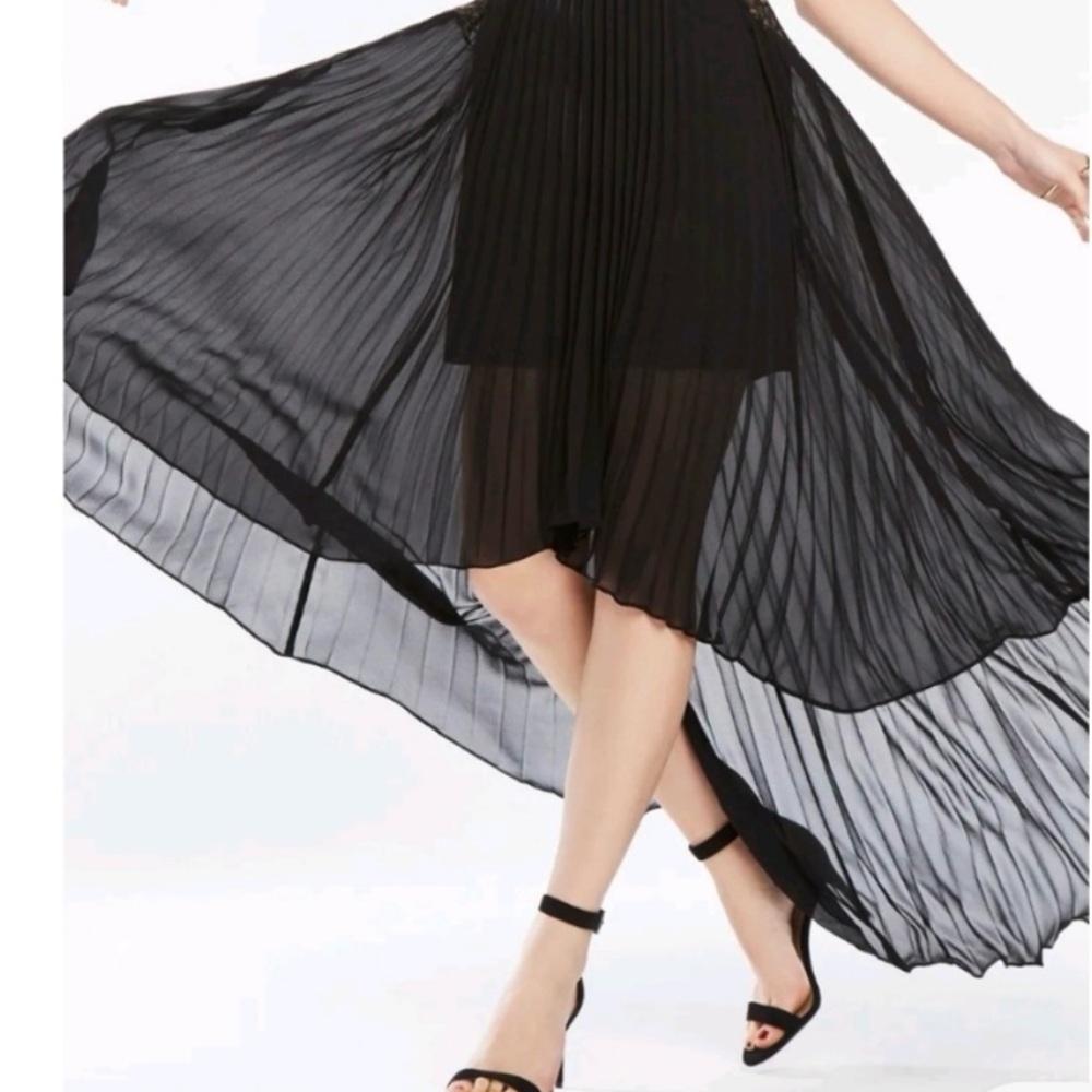 Black BCBGMAXAZRIA lace trim,plated dress